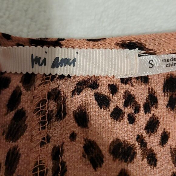 Mi ami pink leopard print cross front top - Picture 5 of 7